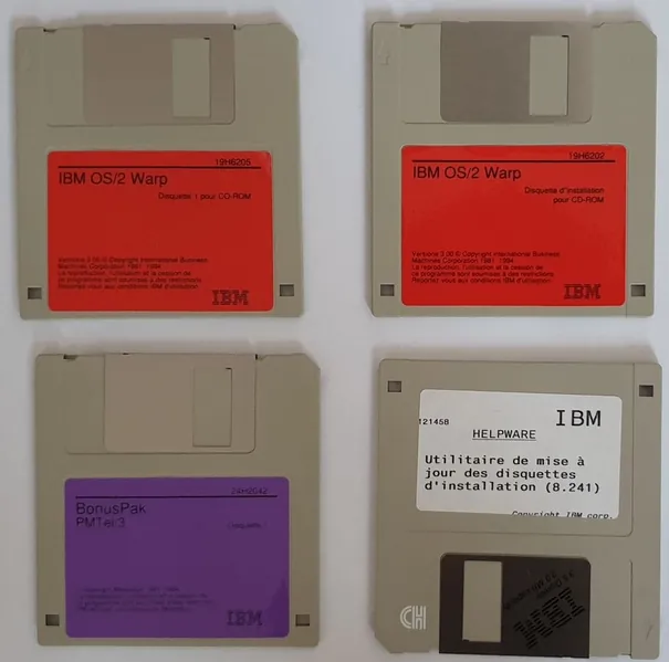 Fichier:Ibm-disks-1.jpg